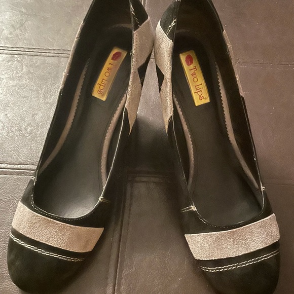 Suede Two Lips wedges - Picture 2 of 7